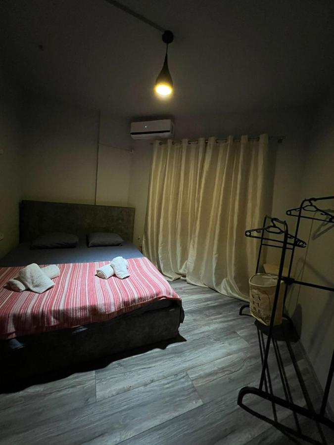 The Rooftop Hostel Shkodër Cameră foto