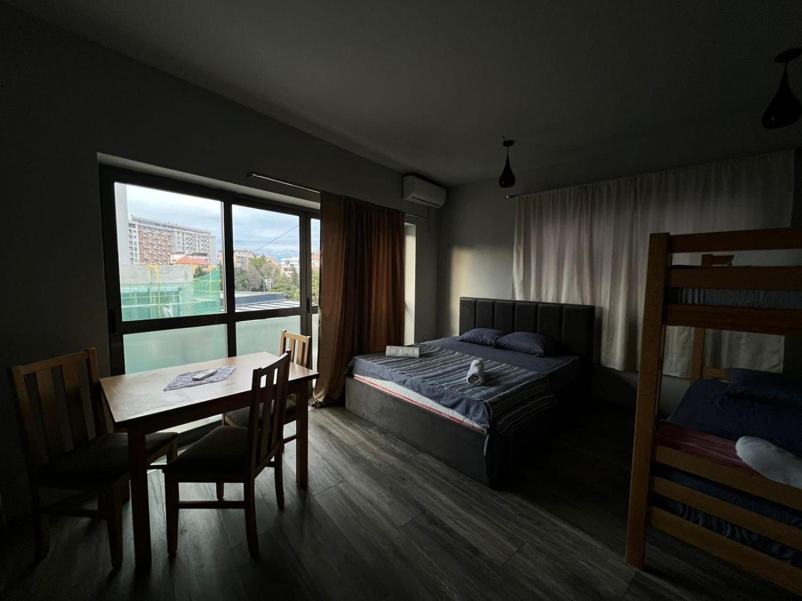 The Rooftop Hostel Shkodër Cameră foto